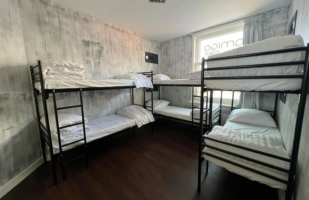 Amigo Hostel-1